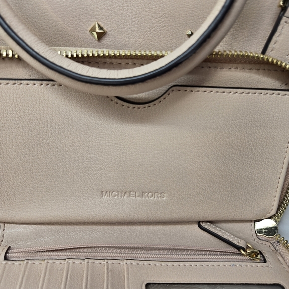 Michael Kors Ellis Leather Studded Satchel Purse With Crossbody Strap/wallet - Picture 10 of 16